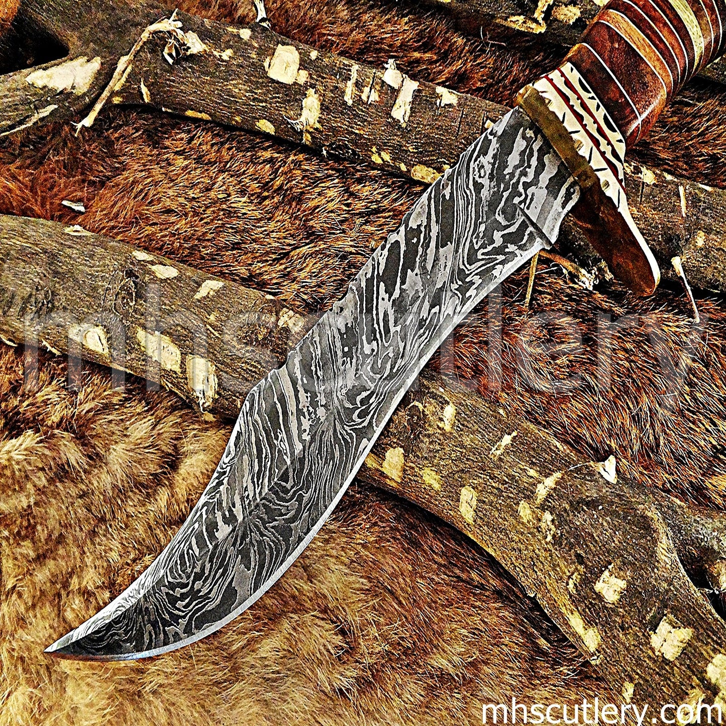 Hand Forged Damascus Steel Bowie Hunting Knife / Fancy Handle