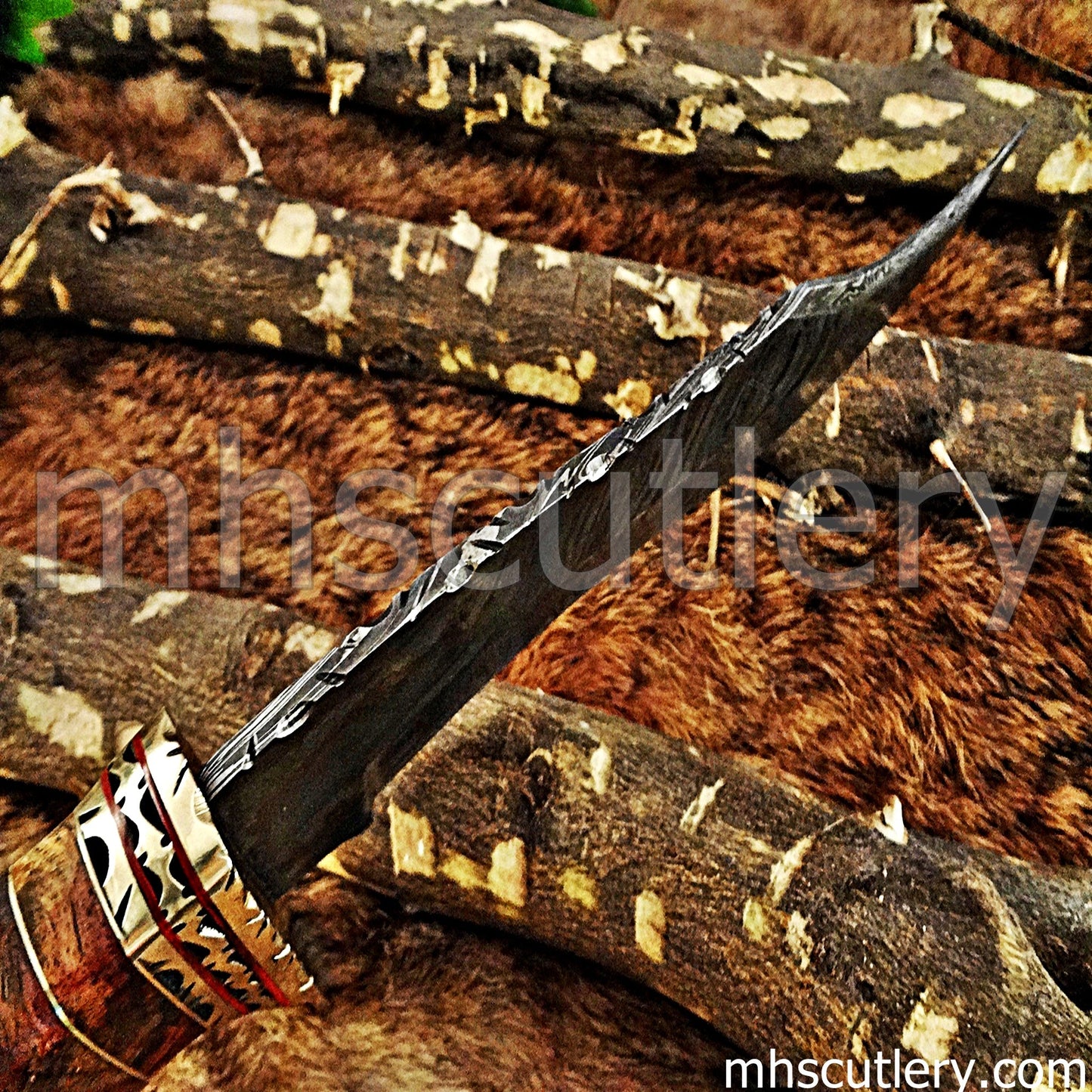 Hand Forged Damascus Steel Bowie Hunting Knife / Fancy Handle