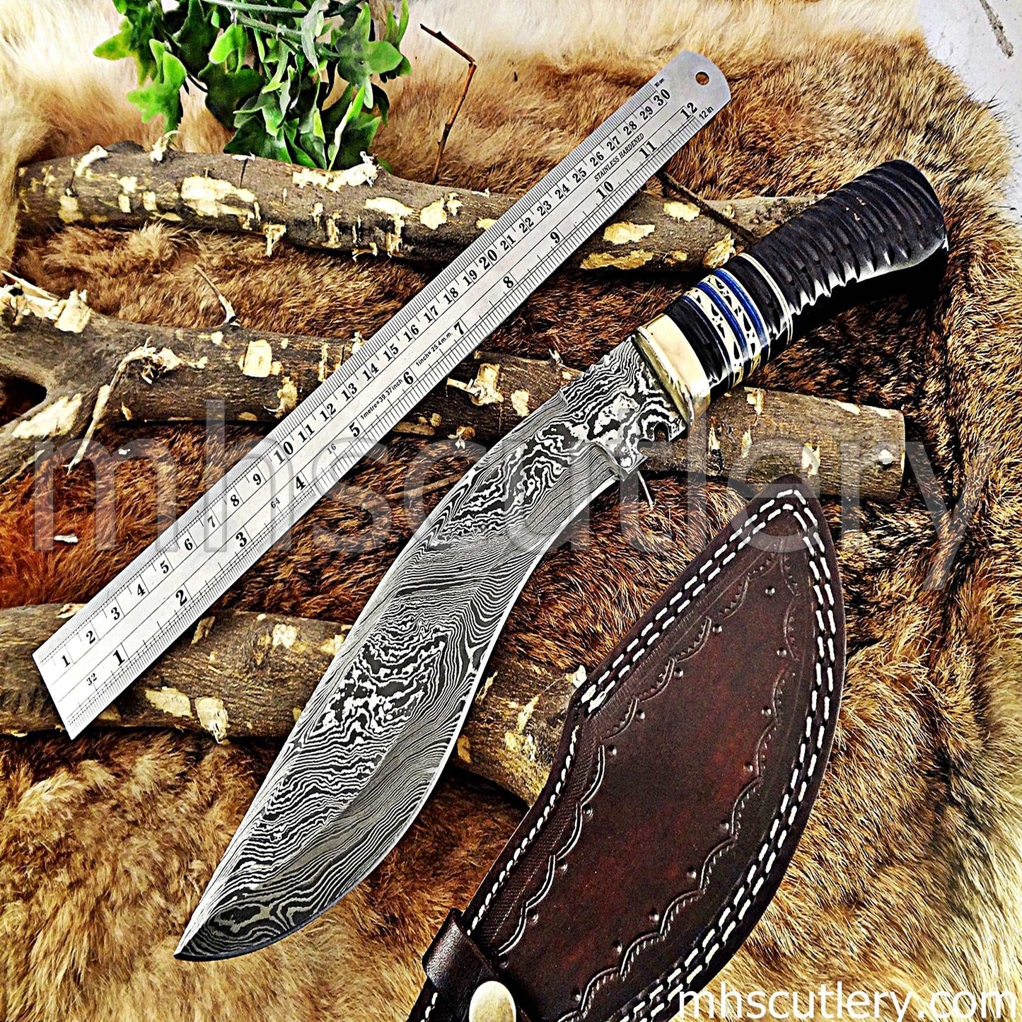 Custom Hand Forged Damascus Steel Hunter Kukri Knife