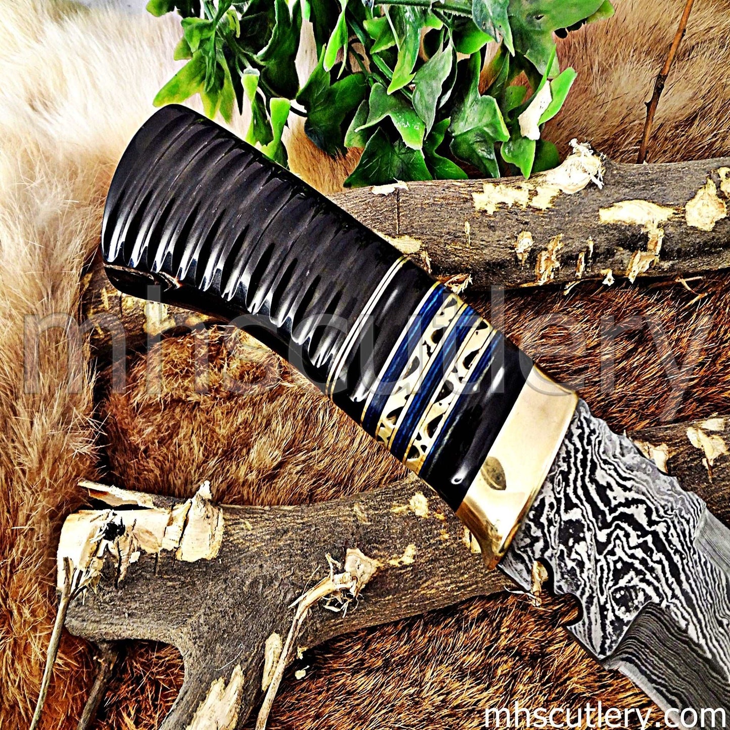 Custom Hand Forged Damascus Steel Hunter Kukri Knife