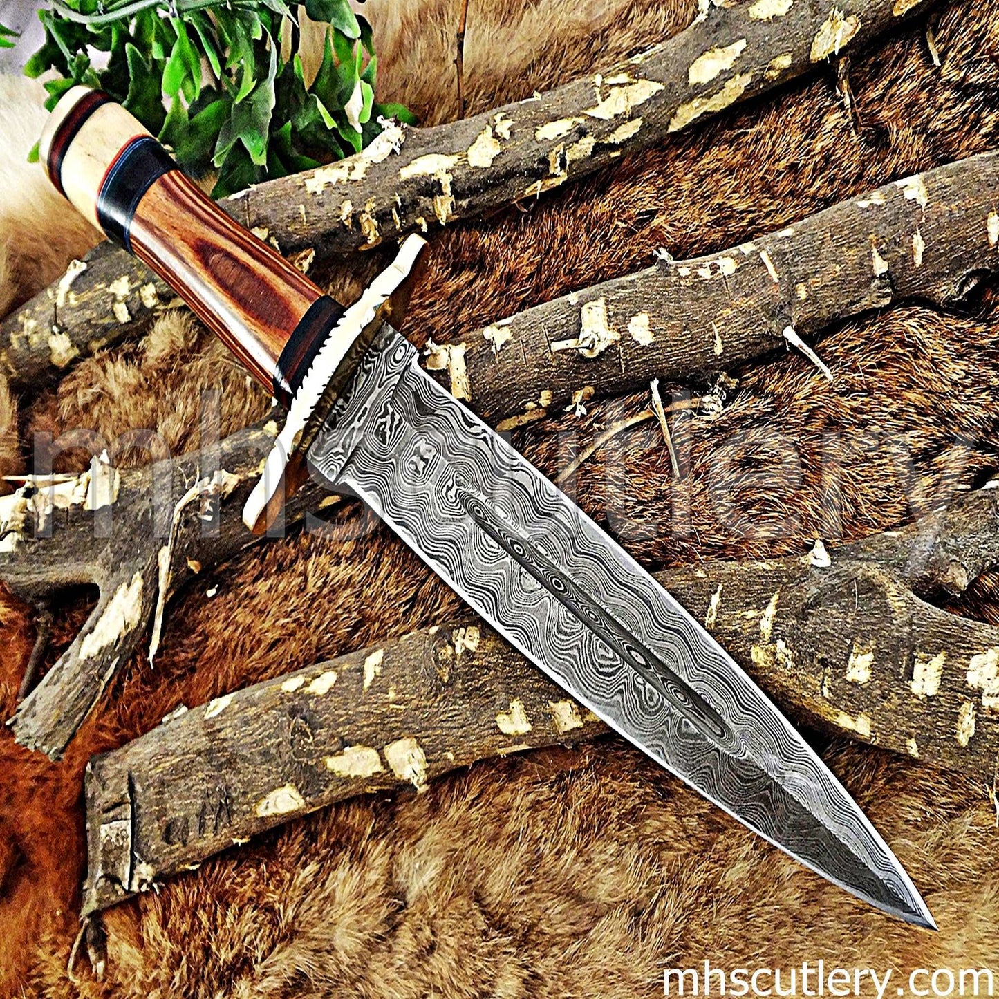 Custom Hand Forged Damascus Steel Hunter Dagger Knife