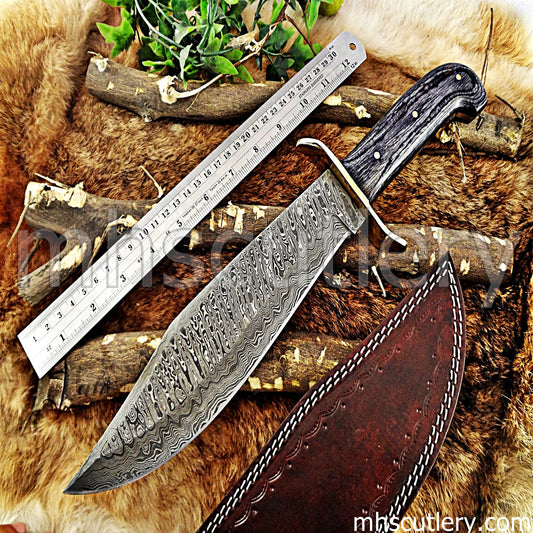 Damascus Steel Classic Hunters Bowie Knife