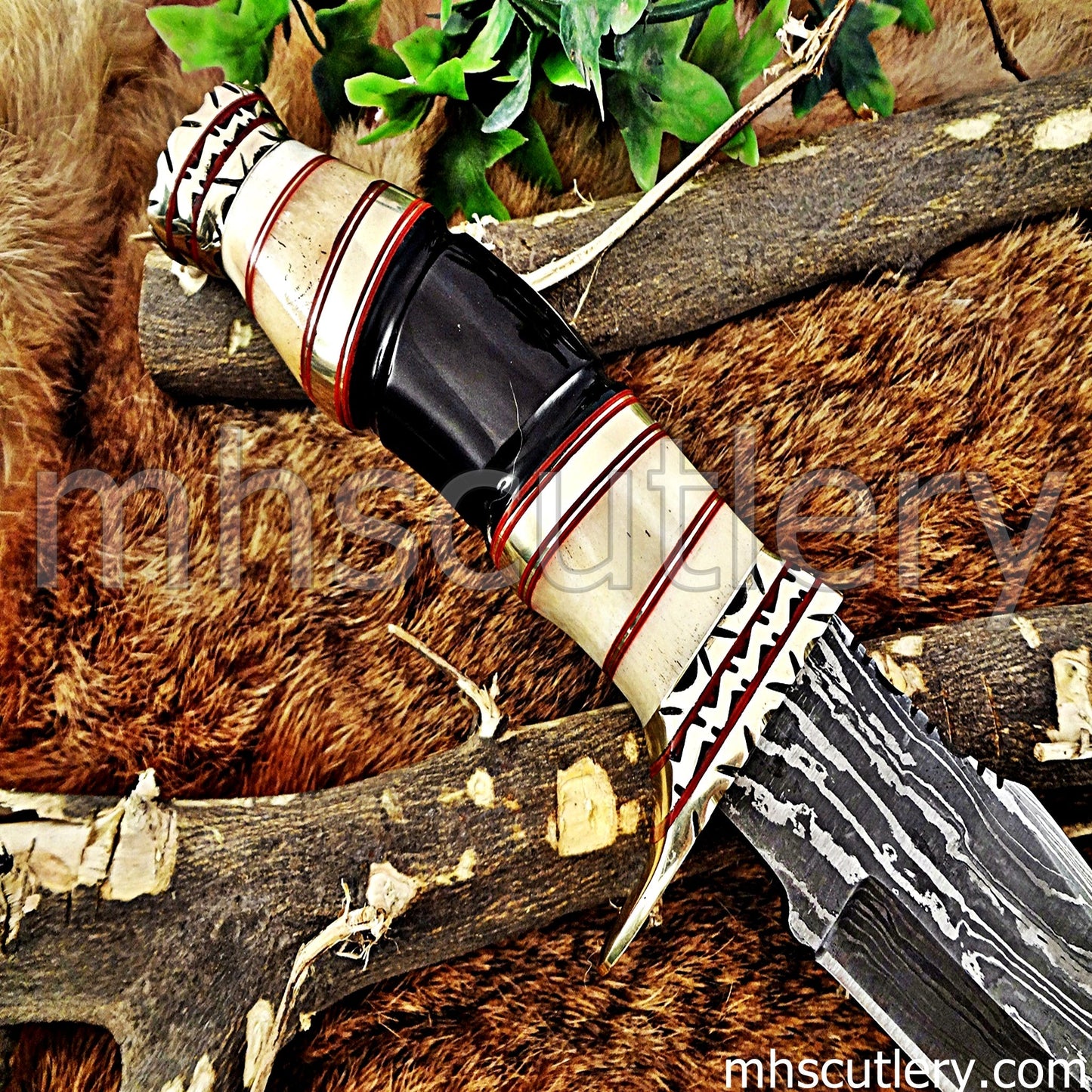 Damascus Steel Hunting Bowie Knife / Natural Handle