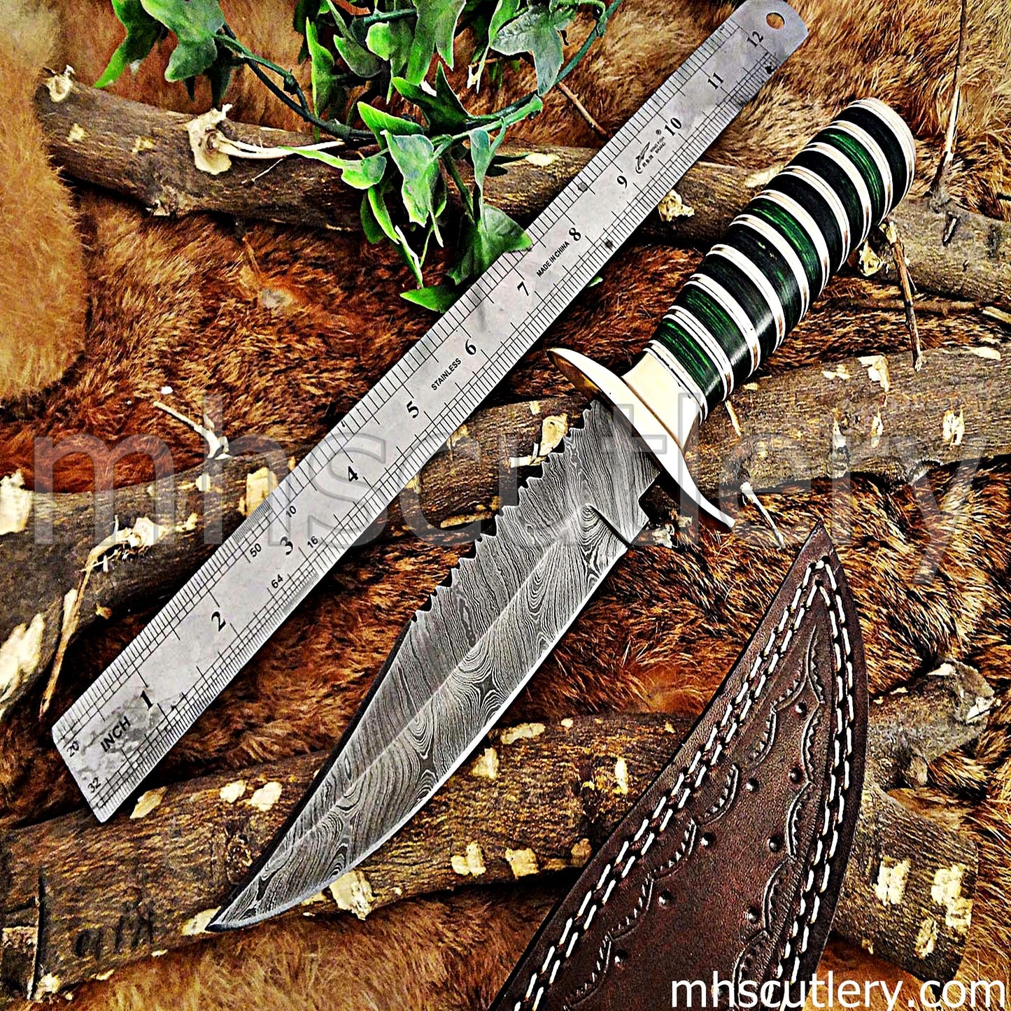 Custom Made Damascus Steel Hunter Bowie Knife