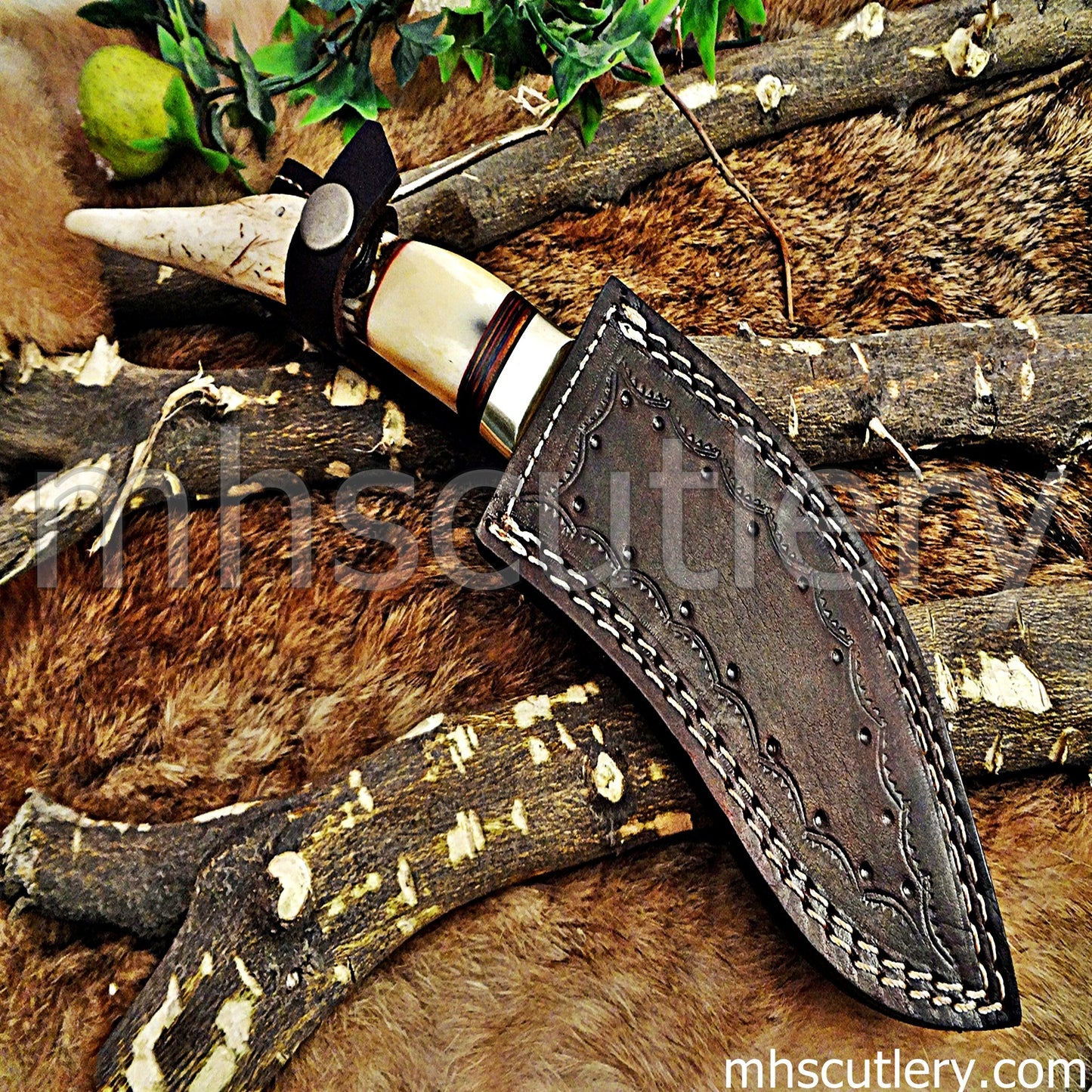 Handmade Damascus Steel Hunting Kukri With Antler Handle