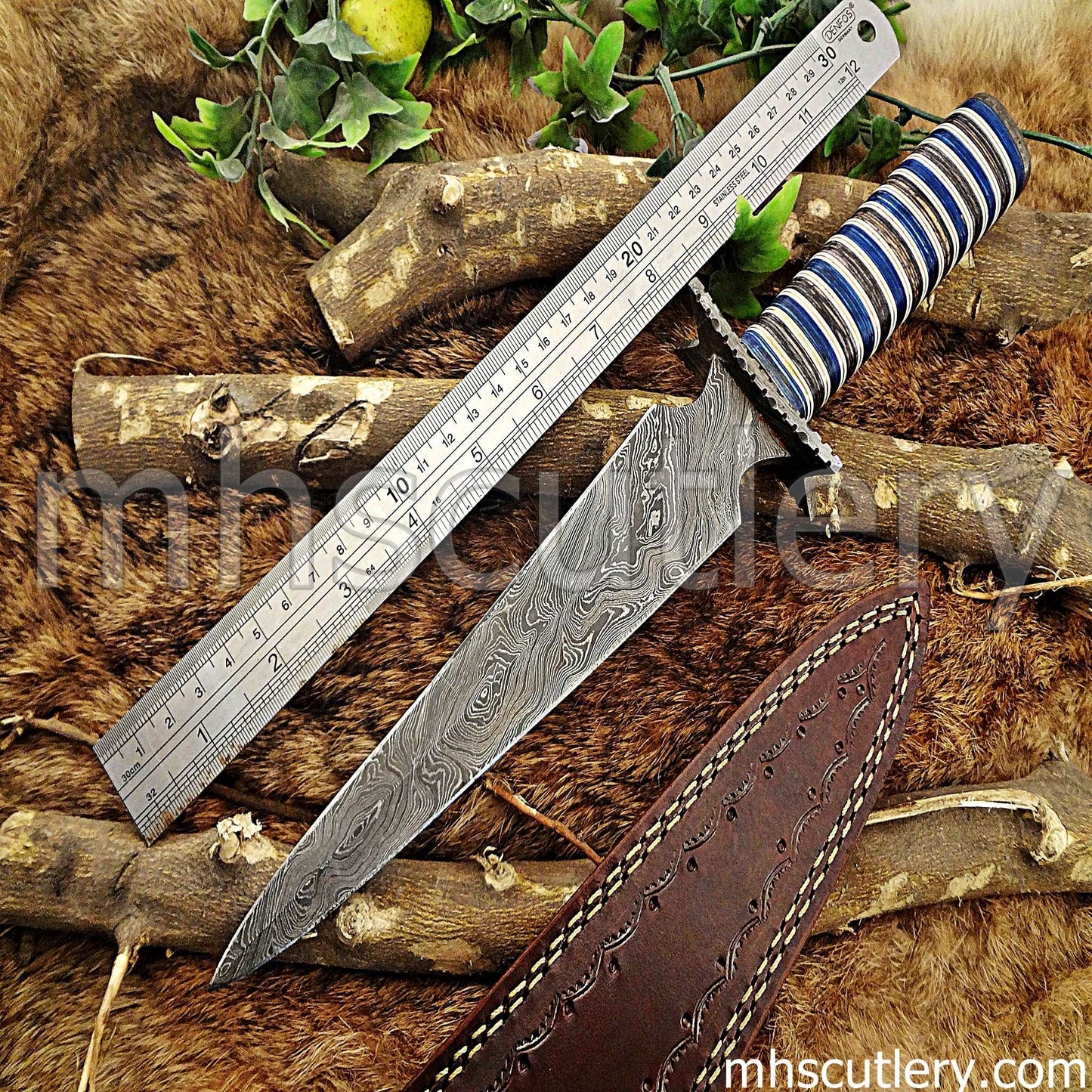 Custom Hand Forged Damascus Steel Survival Dagger