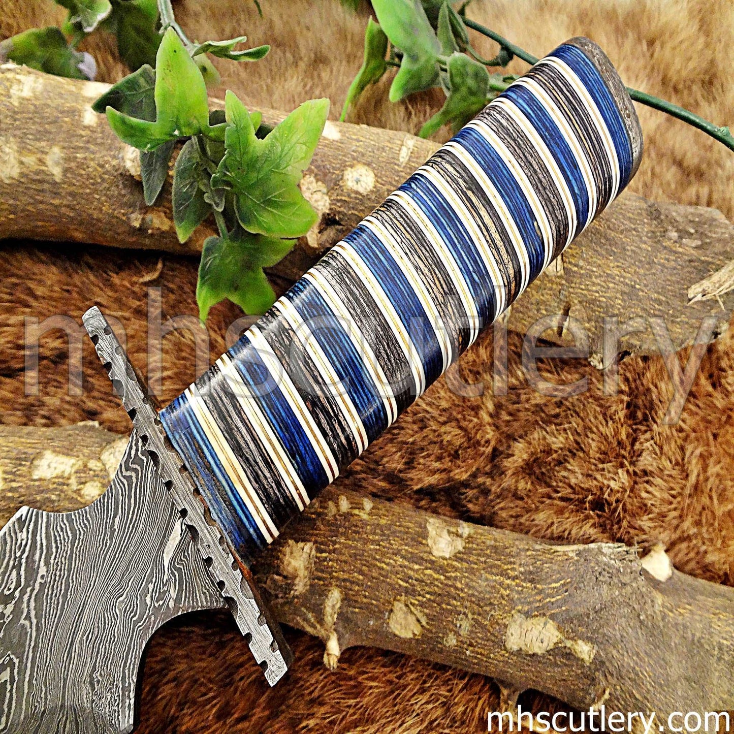 Custom Hand Forged Damascus Steel Survival Dagger