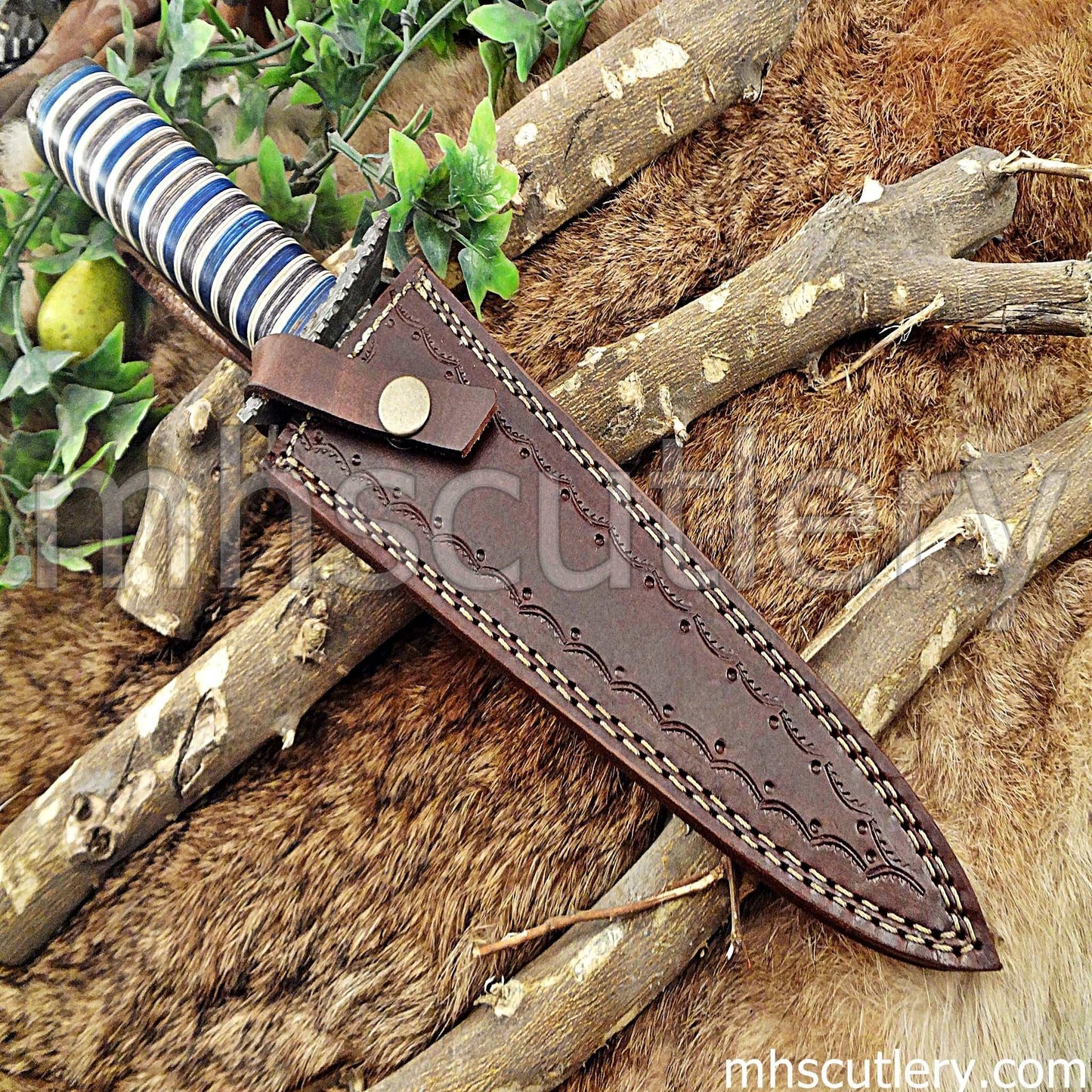 Custom Hand Forged Damascus Steel Survival Dagger