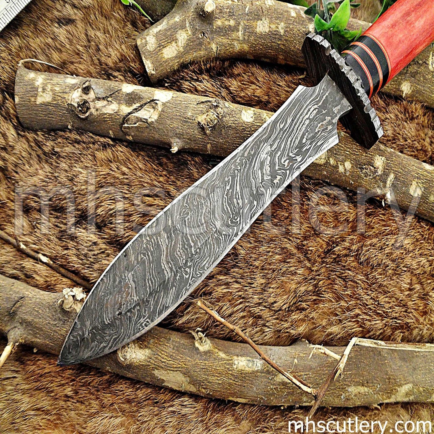 Custom Hand Forged Damascus Steel Hunters Dagger