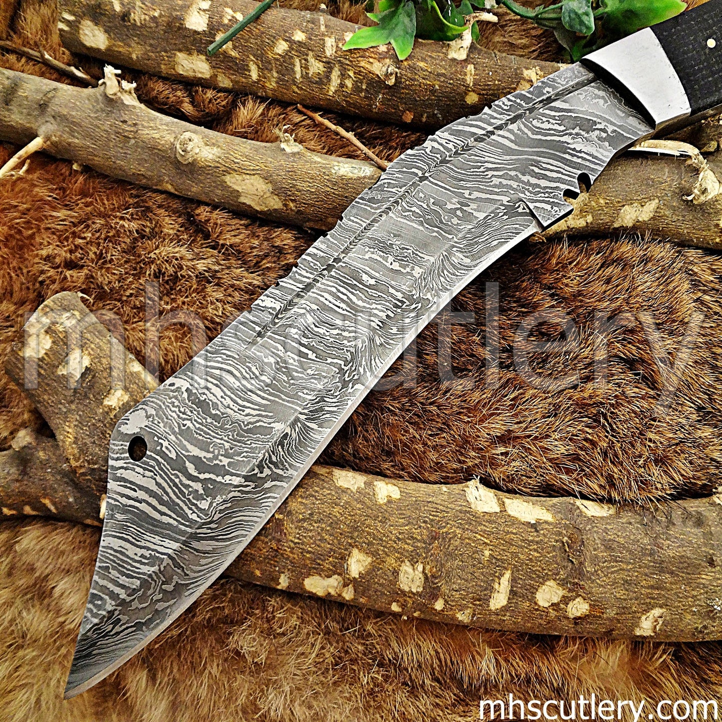 Damascus Steel Kukri Machete Knife / Bull Horn Handle