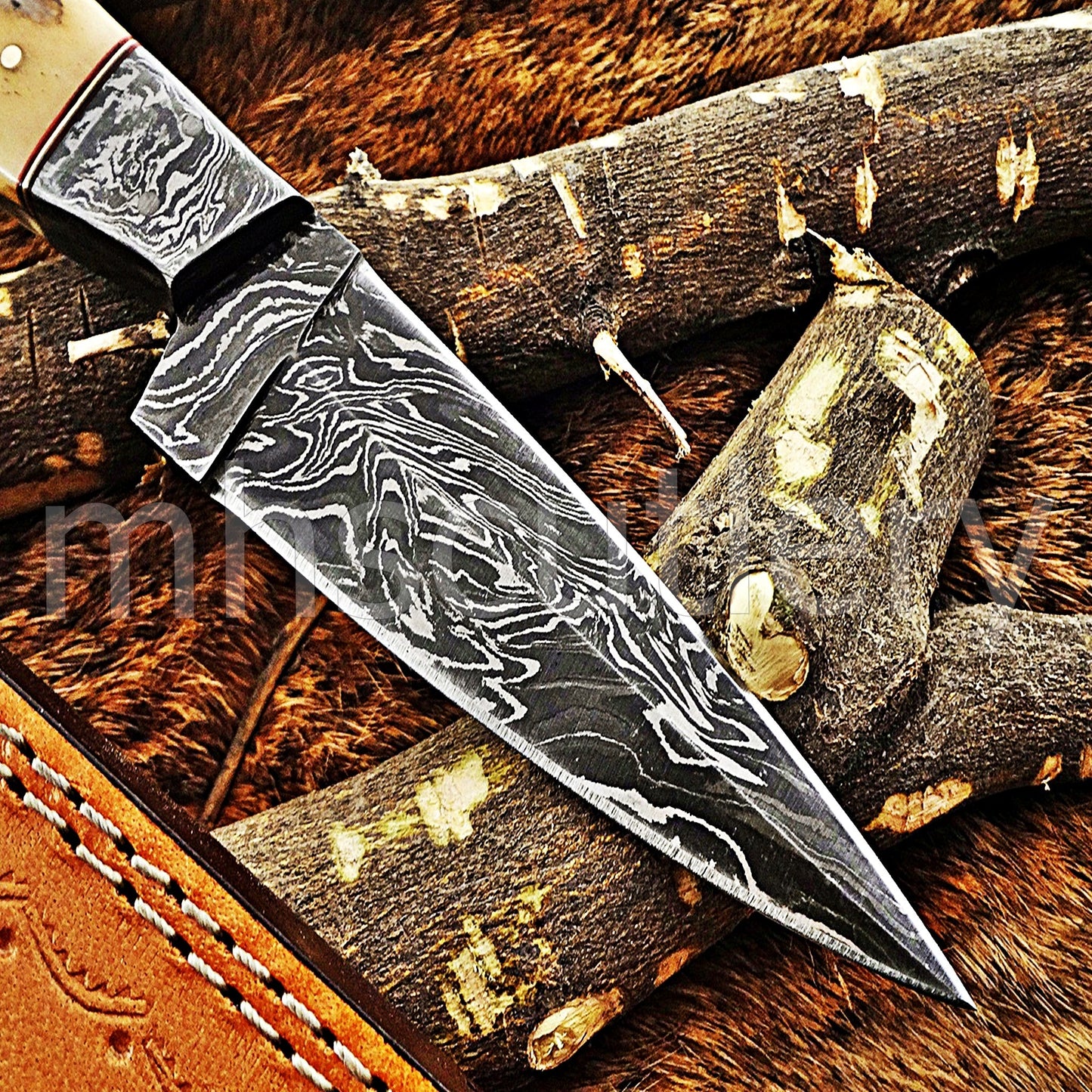 Damascus Steel Fixed Blade Hunting Skinner Knife