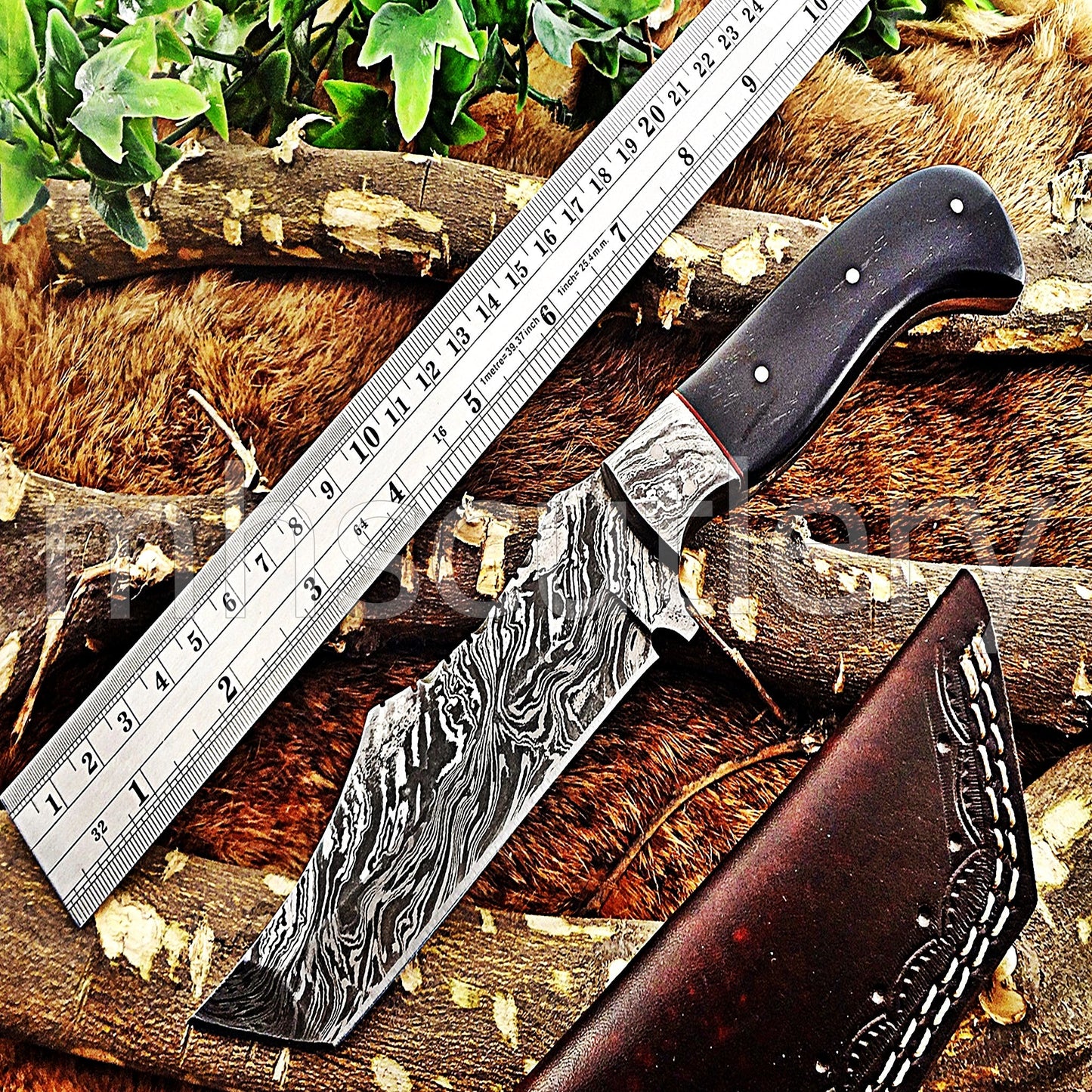 Hand Forged Damascus Steel Tanto Skinner Hunting Knife / Bull Horn