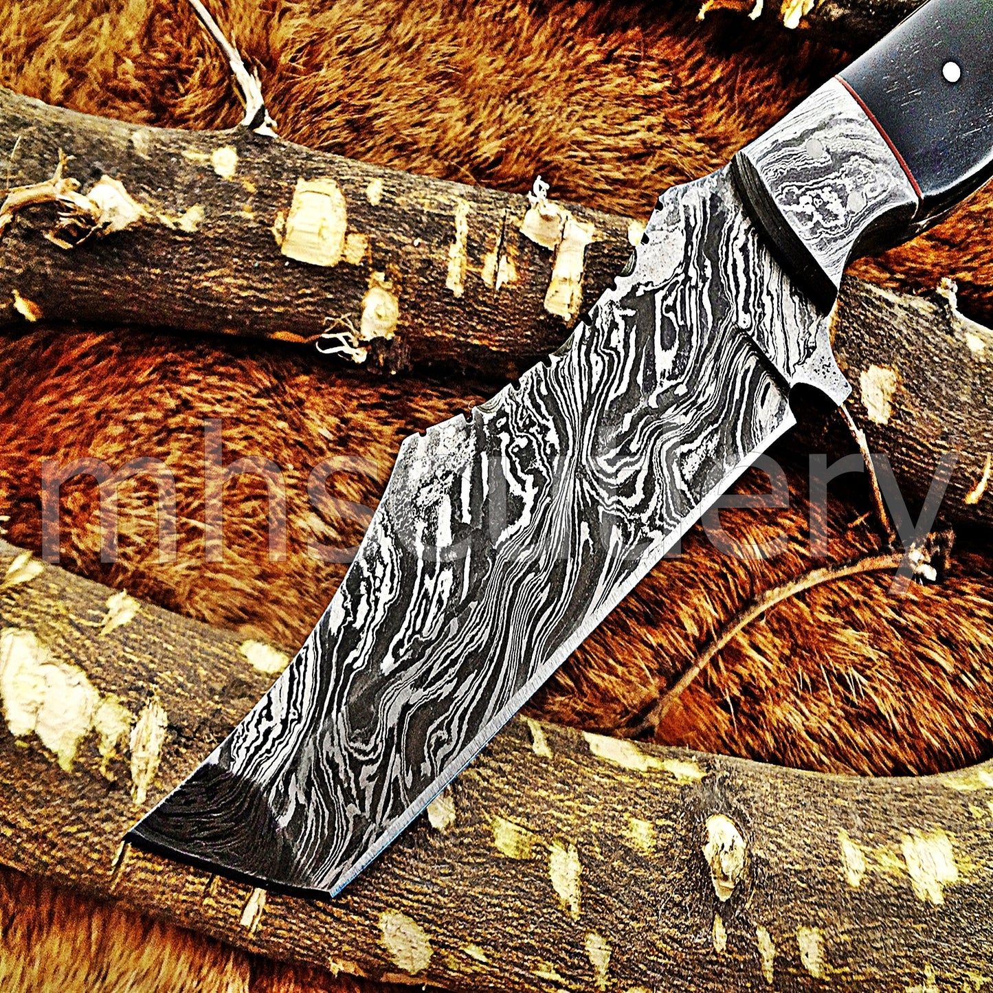 Hand Forged Damascus Steel Tanto Skinner Hunting Knife / Bull Horn