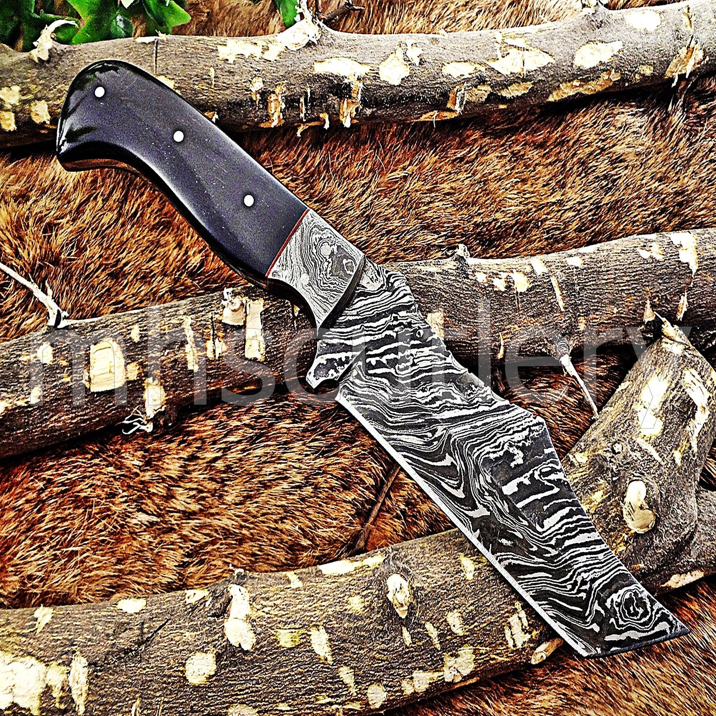 Hand Forged Damascus Steel Tanto Skinner Hunting Knife / Bull Horn