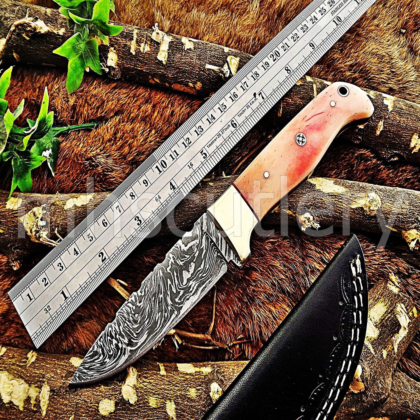 Custom Hand Forged Damascus Steel Hunter Skinner Knife / Pink Handle