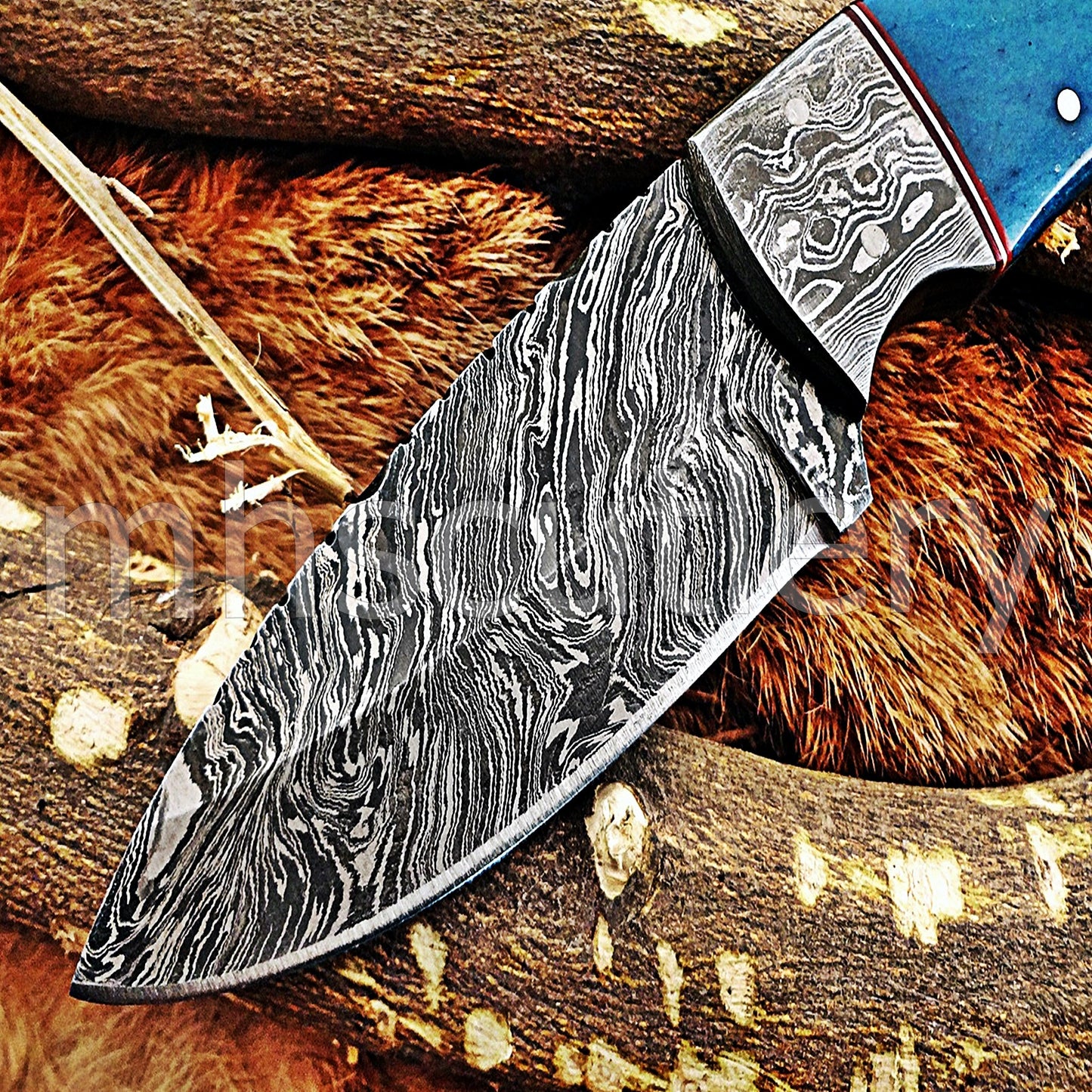 Damascus Steel Fixed Blade Hunting Skinner Knife / Bone Handle