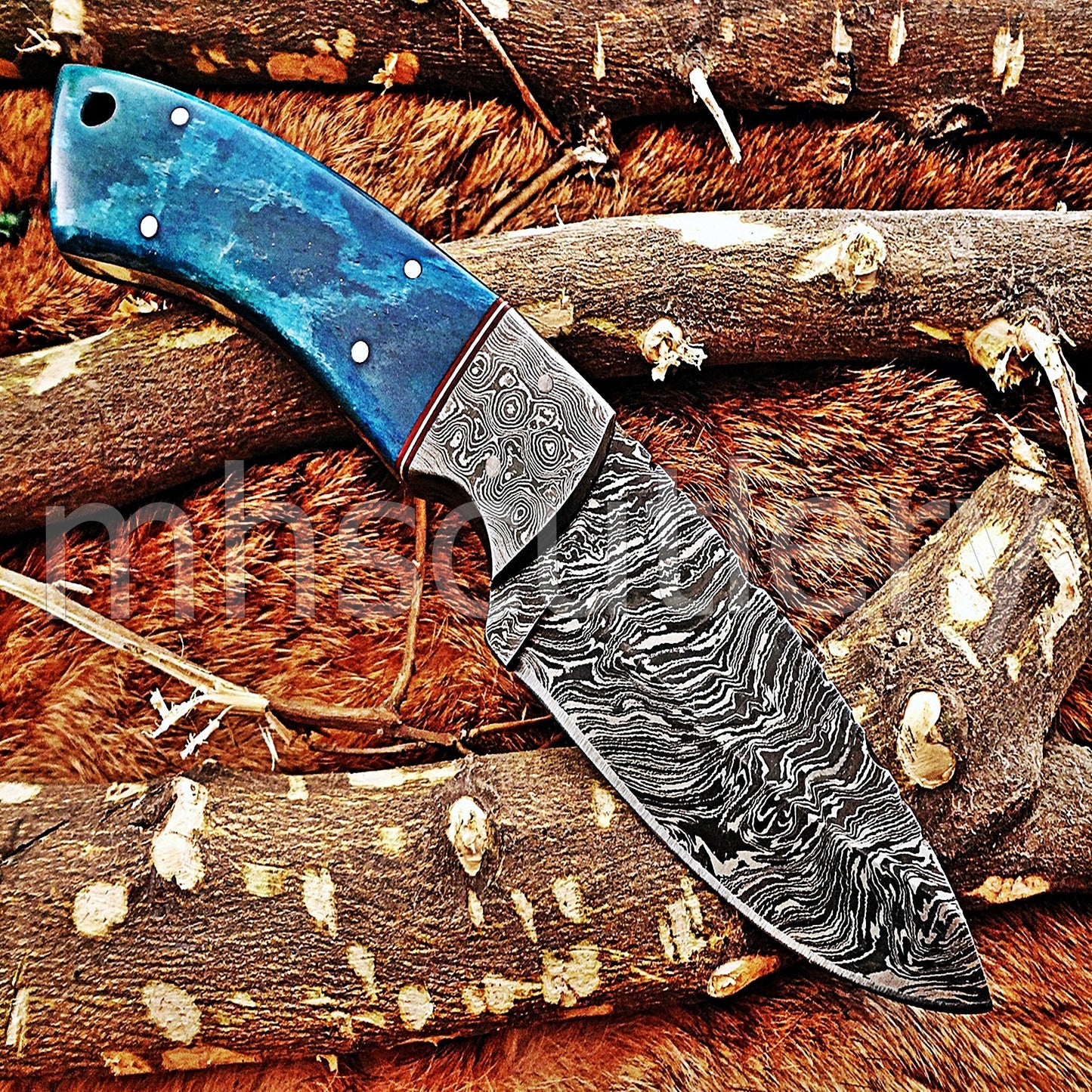 Damascus Steel Fixed Blade Hunting Skinner Knife / Bone Handle