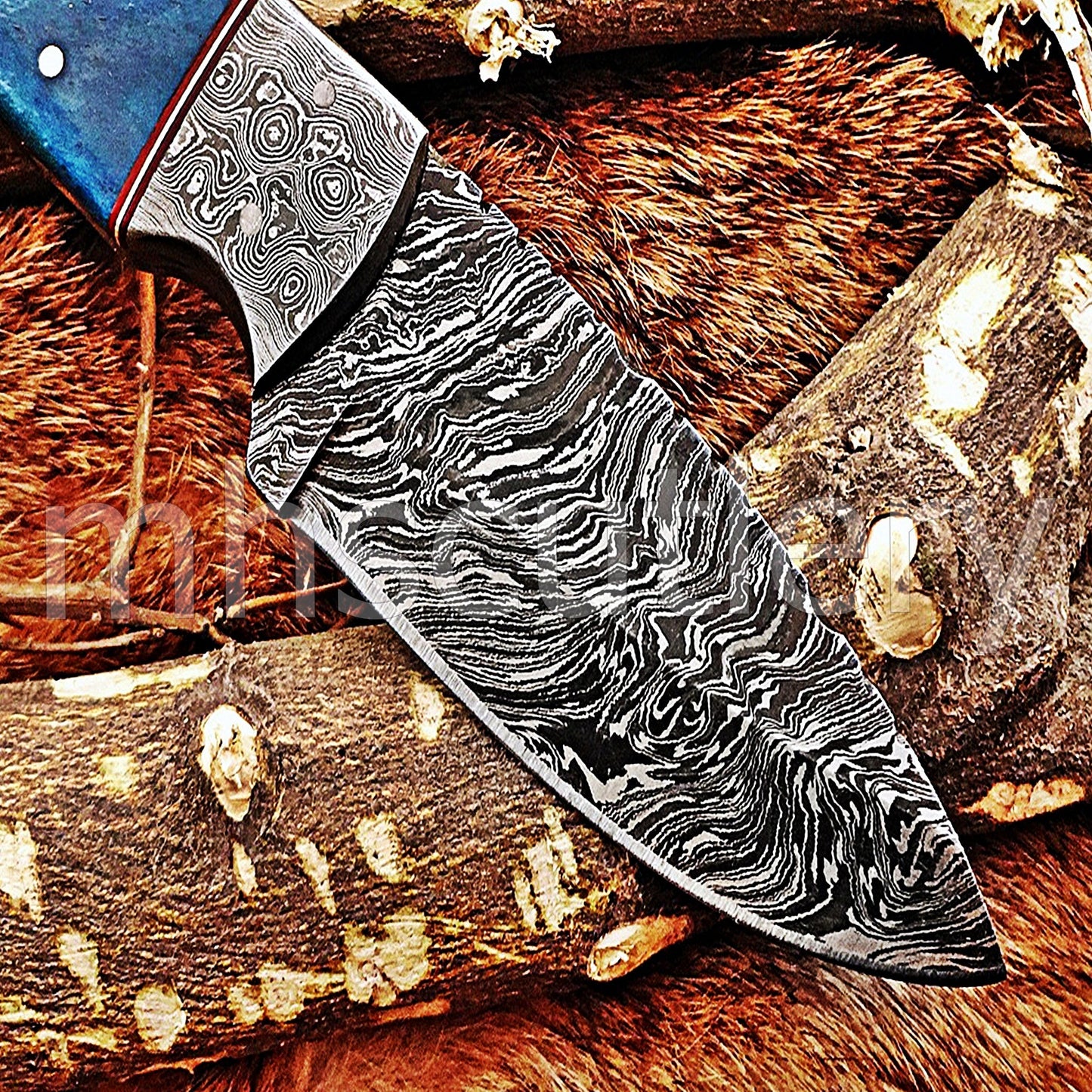 Damascus Steel Fixed Blade Hunting Skinner Knife / Bone Handle