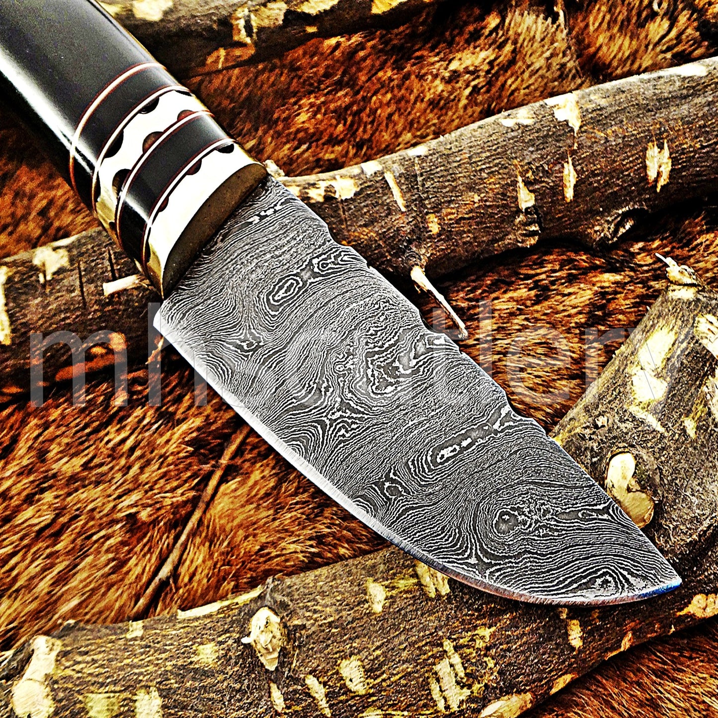 Damascus Steel Rat Tail Skinning Knife / Bull Horn Handle