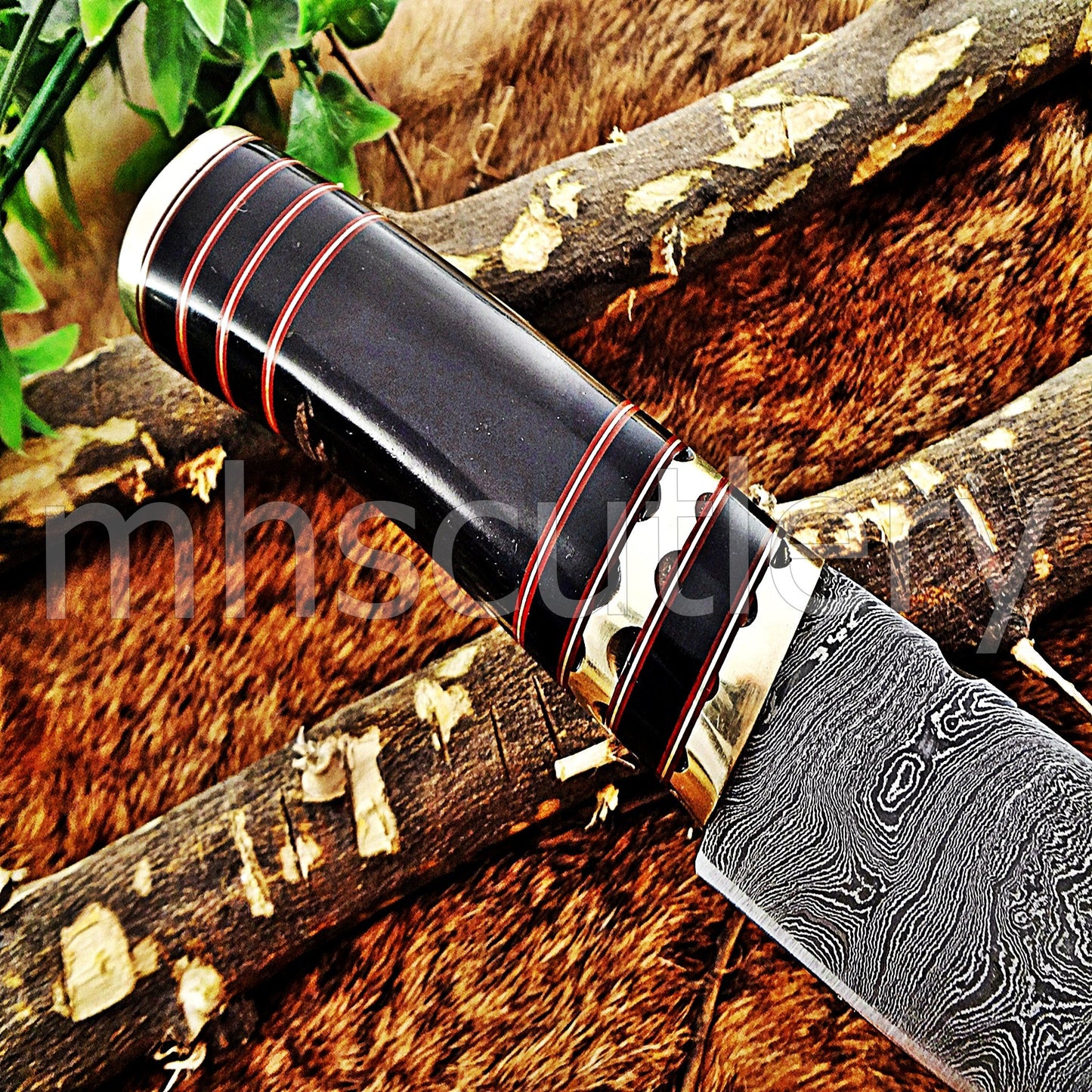 Damascus Steel Rat Tail Skinning Knife / Bull Horn Handle