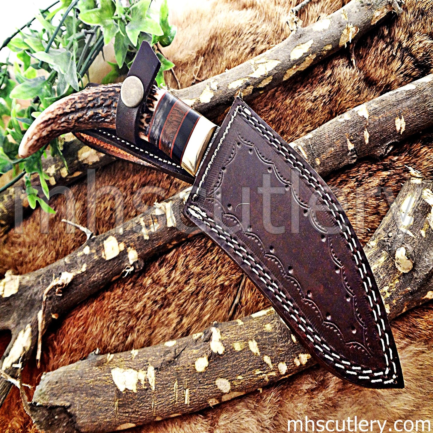 Handmade Damascus Steel Hunting Kukri Knife With Antler Handle