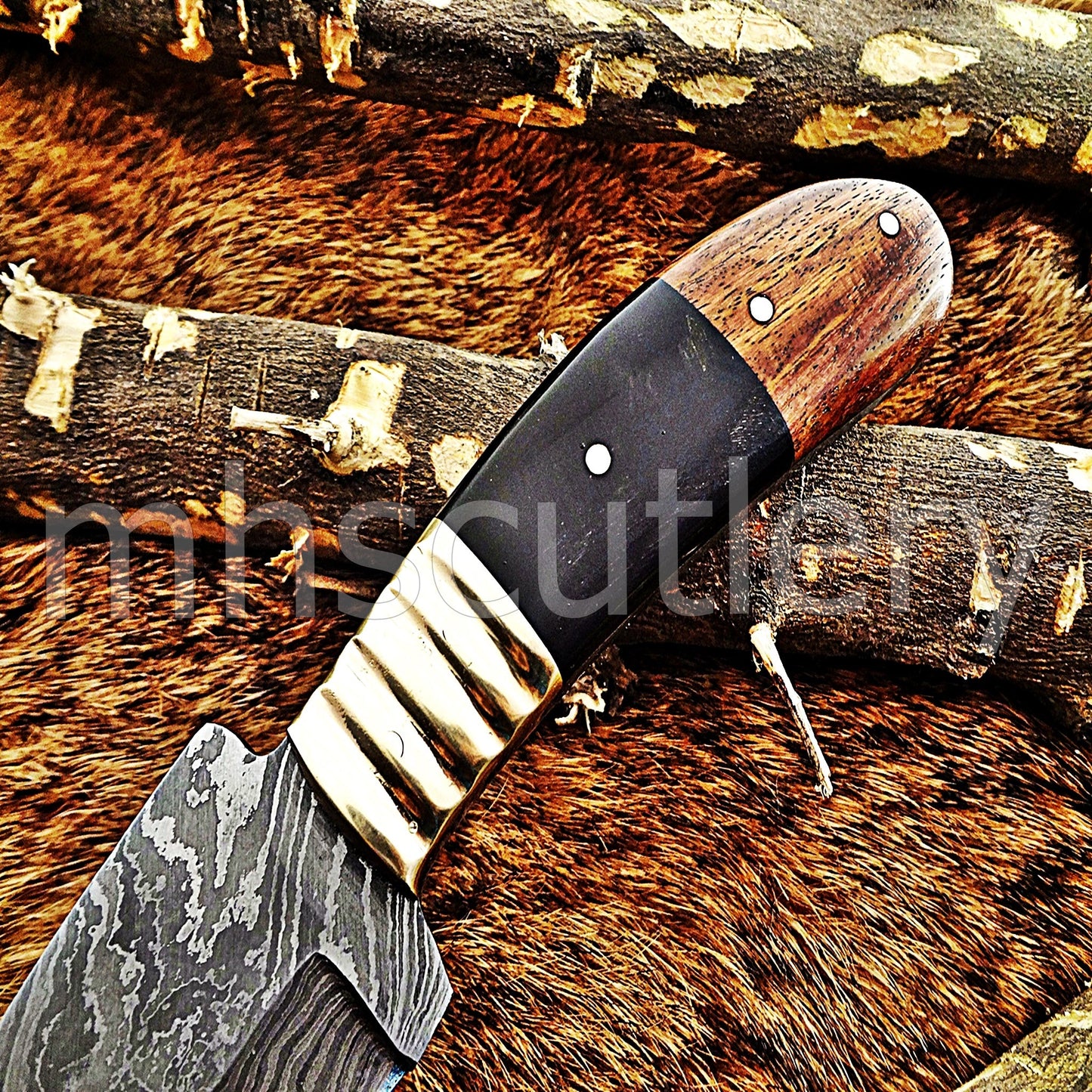 Custom Made Damascus Steel Fancy Hunter Skinning Knife