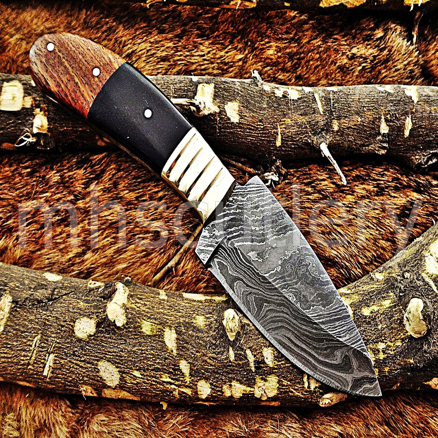 Custom Made Damascus Steel Fancy Hunter Skinning Knife