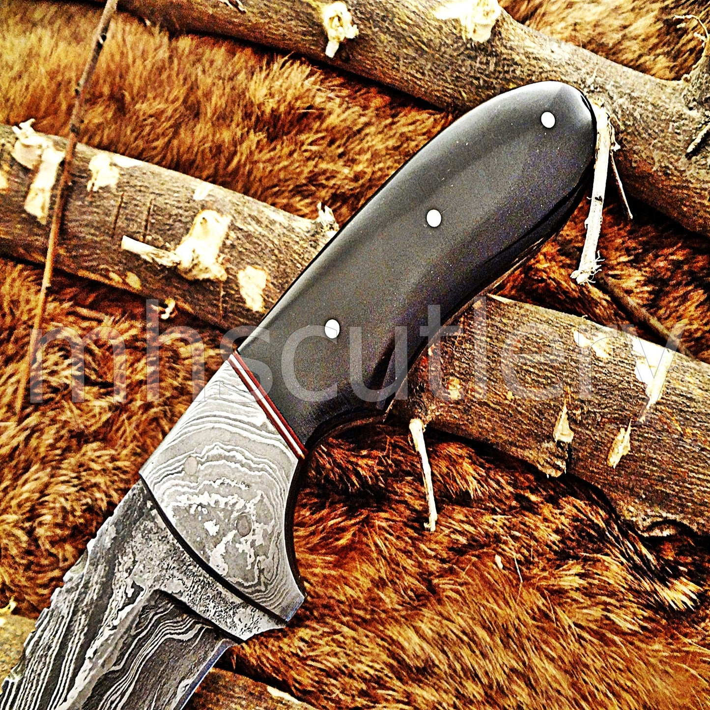 Damascus Steel  Gut Hook Skinner Knife / Bull Horn Handle