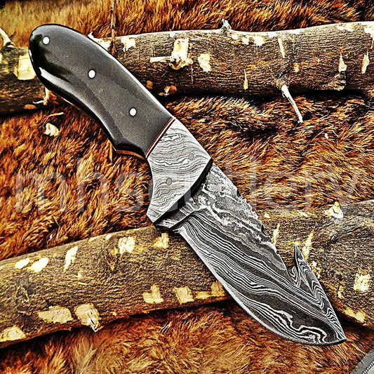 Damascus Steel  Gut Hook Skinner Knife / Bull Horn Handle