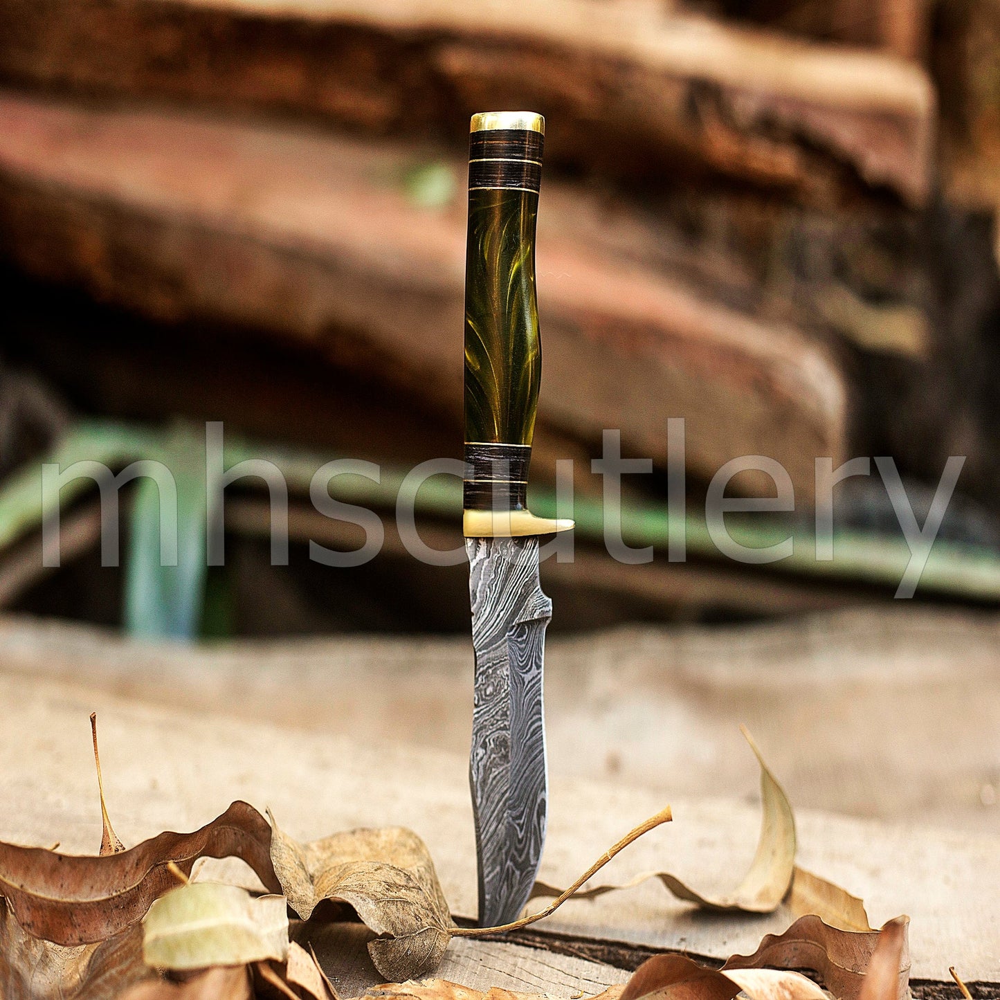 Hand Forged Damascus Steel Rat-Tail Skinning Knife With Resin Handle