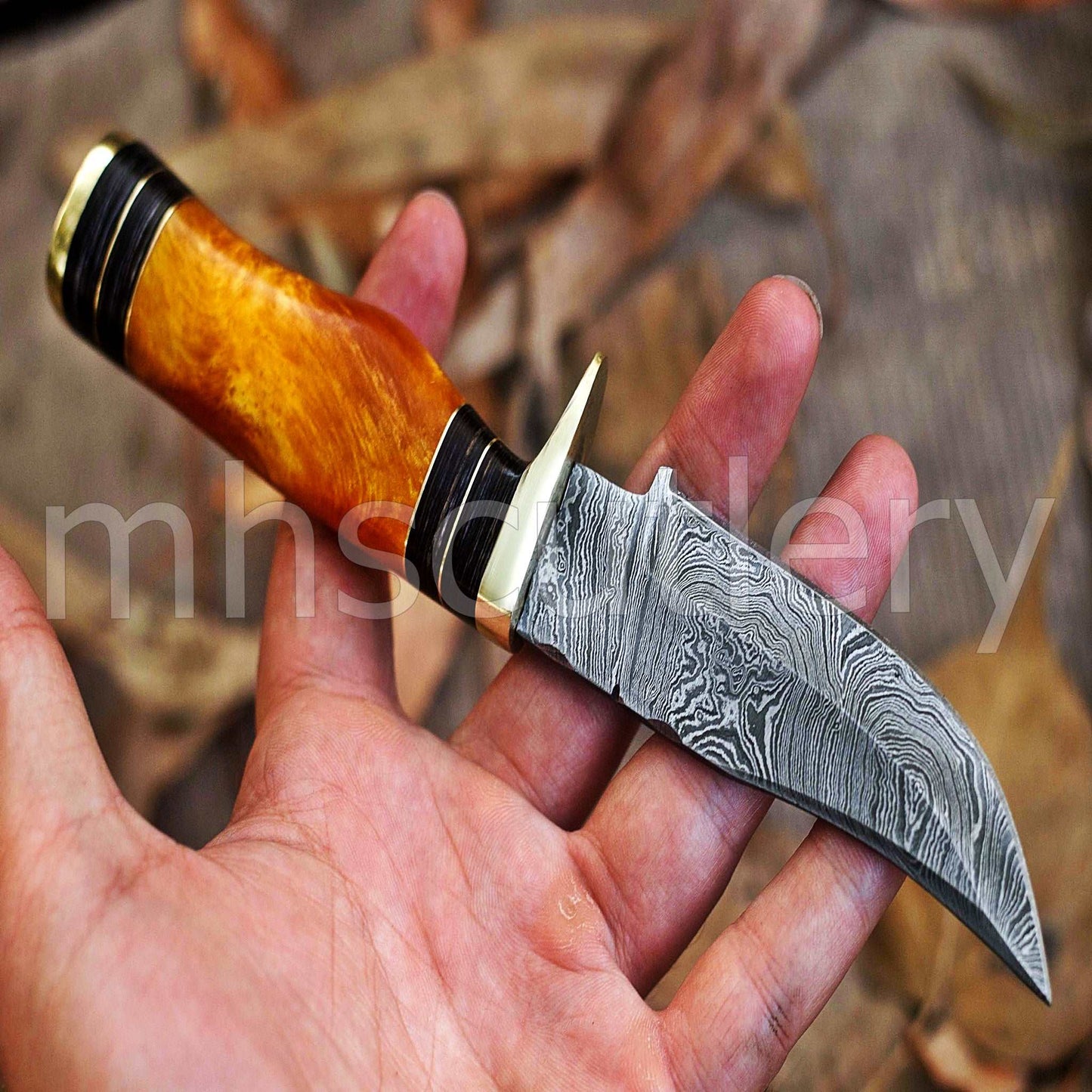 Custom Hand Forged Damascus Steel Hunter Skinner Knife With Yellow Handle