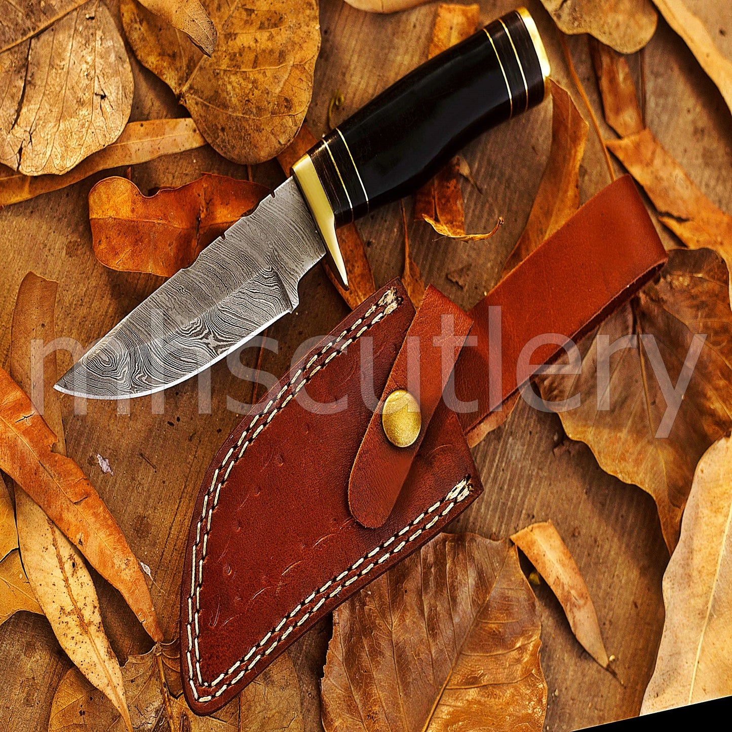 Custom Handmade Damascus Steel Skinner Knife With Bull Horn Handle