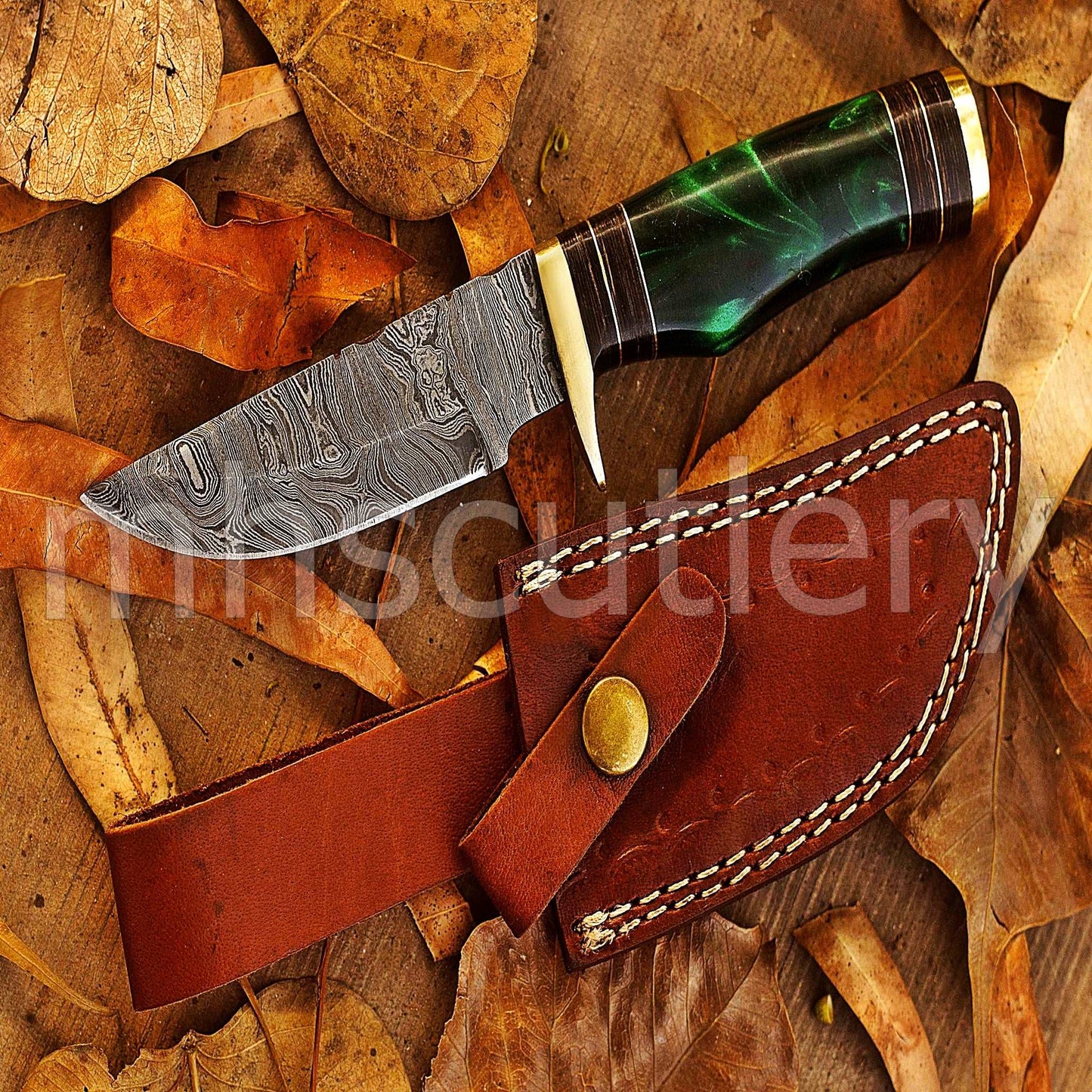 Custom Hand Forged Damascus Steel Hunter Skinner Knife With Resin Handle