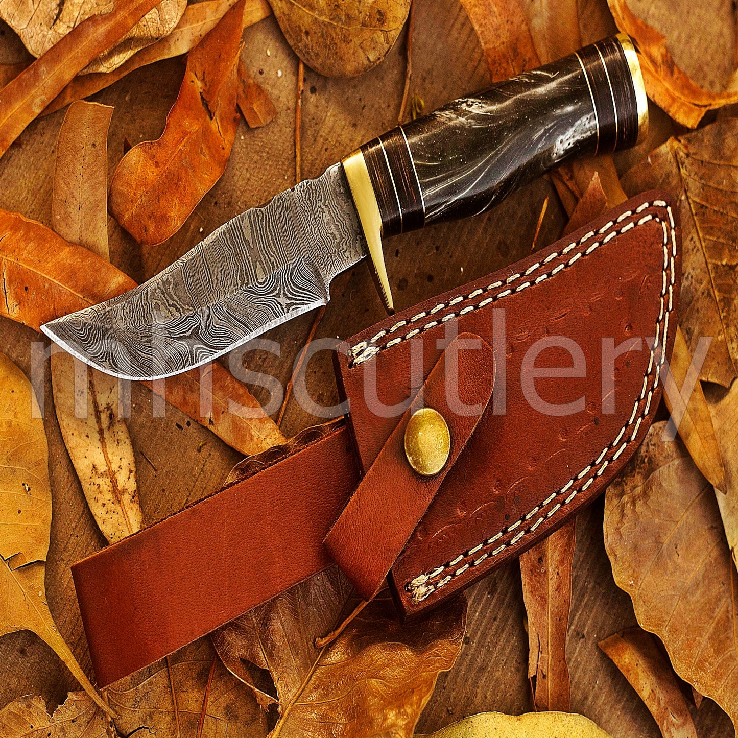 Hand Forged Damascus Steel Skinner Hunting Knife With Resin Handle