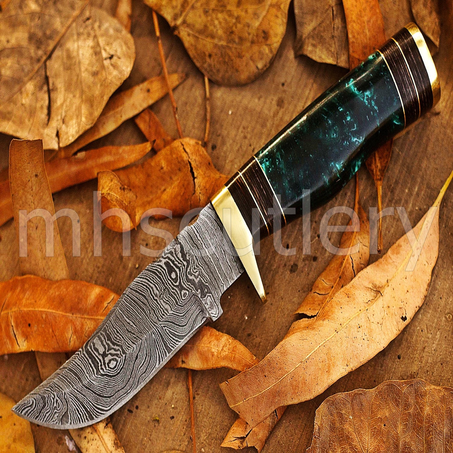 Handmade Skinner Damascus Steel Knife With Resin Handle