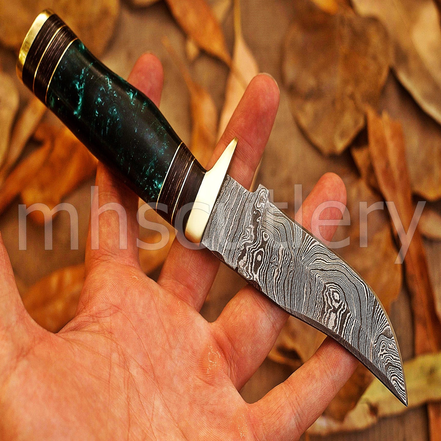 Handmade Skinner Damascus Steel Knife With Resin Handle