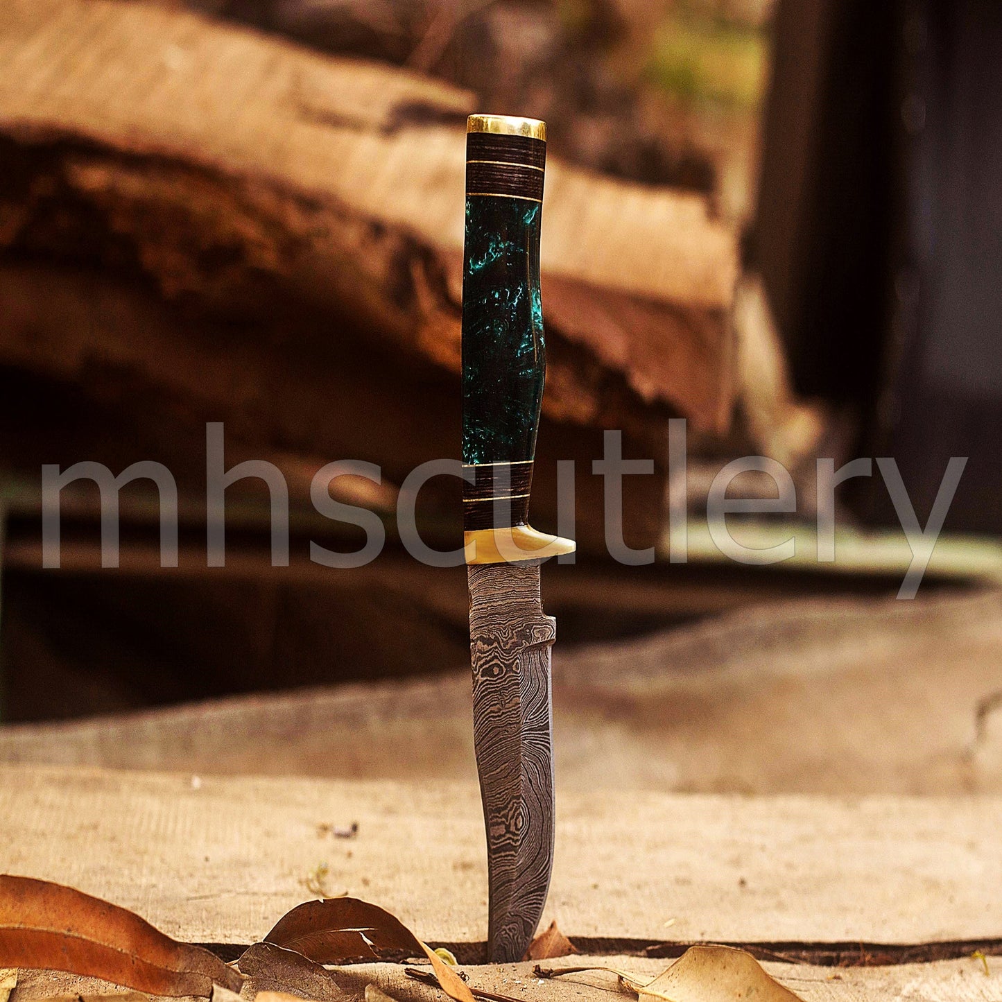 Handmade Skinner Damascus Steel Knife With Resin Handle