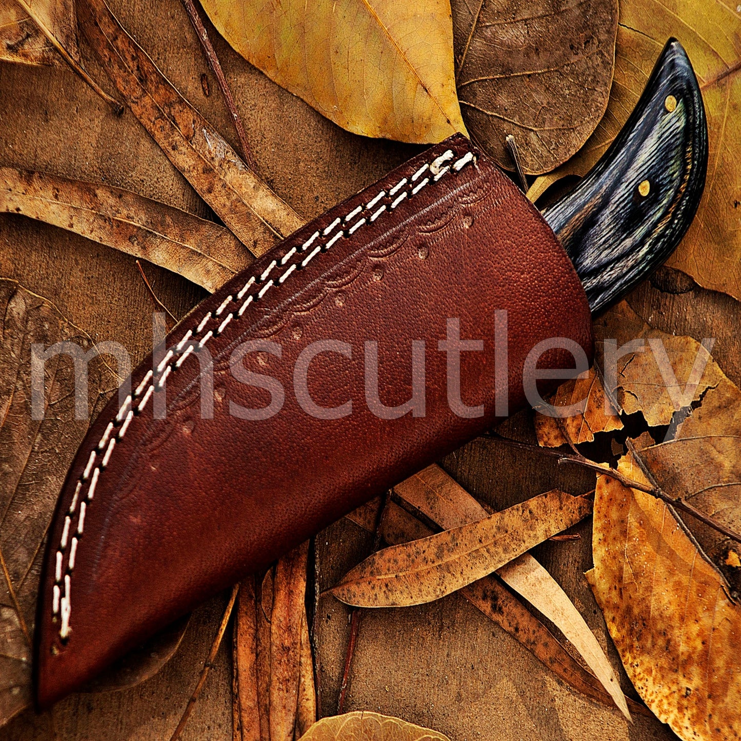 Damascus Steel Gut-Hook Skinner Knife