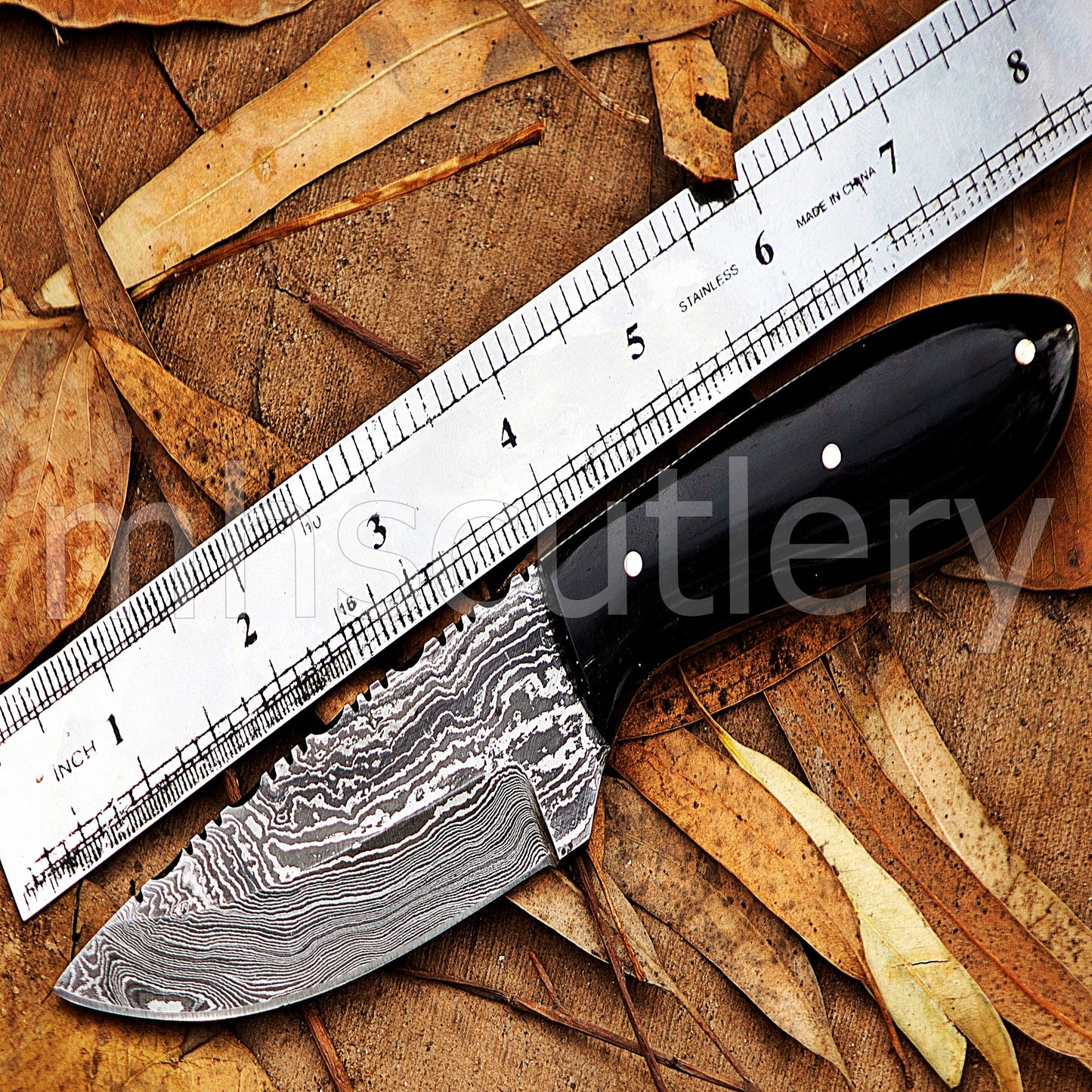 Custom Made Damascus Steel Hunter Skinning Knife With Bull Horn Handle