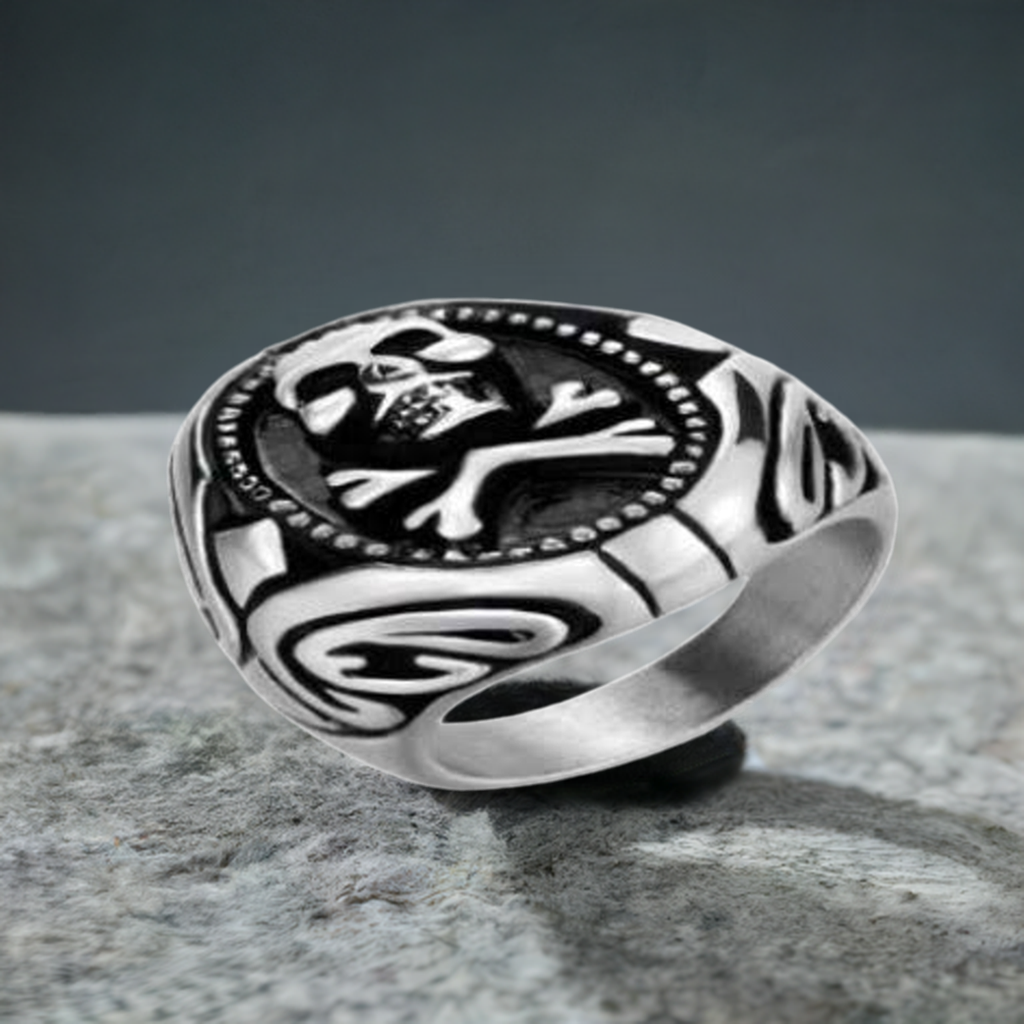 R195 Stainless Steel Poison Ivy Biker Ring