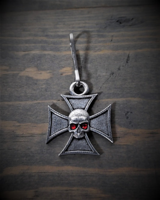 BZP-33 Maltese Cross Skull Diamond Zipper Pull Zipper Pulls Virginia City Motorcycle Company Apparel 