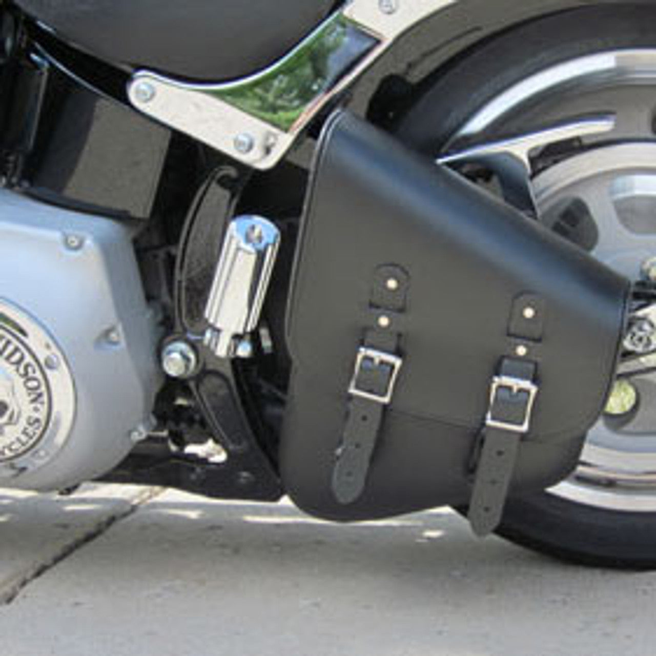 DS5011L Left Side Synthetic Leather Swing Arm Bag w/Bottle Holder Swingarm Bags Virginia City Motorcycle Company Apparel 